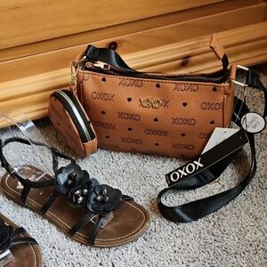 NWT-XOXO Tan Crossbody Bag with Black Floral Sandals